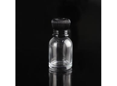 bouteilles de parfum en verre en forme claire