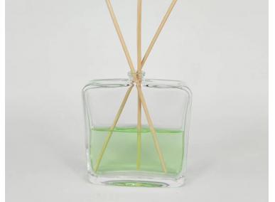 bouteille de verre diffuseur d'aromathérapie