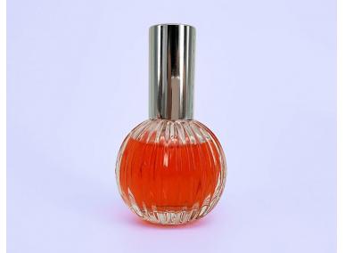 bouteille de parfum en cristal