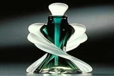 la forme de la bouteille de parfum